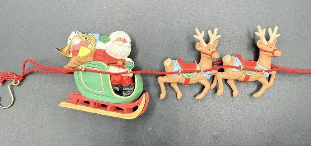 1986 Hallmark Keepsake Santa And His Reindeer Christmas Ornament No Box Lo16